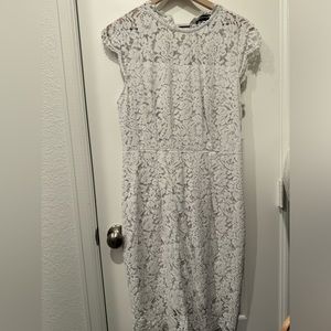 Whit lace dress